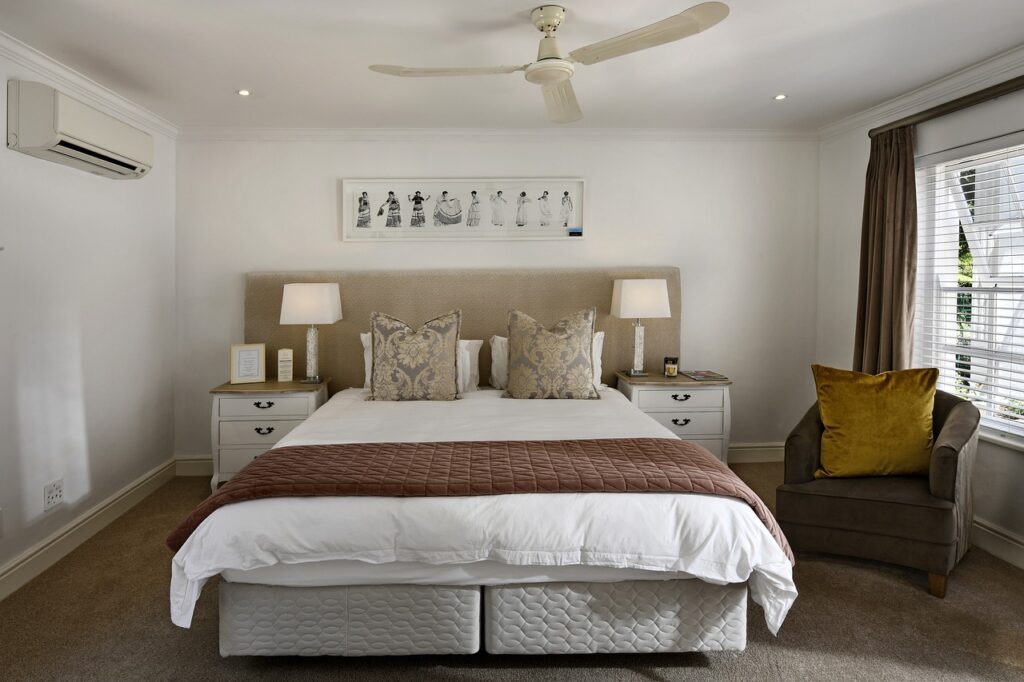 Are There Sideways Murphy Beds Available In Queen Size?