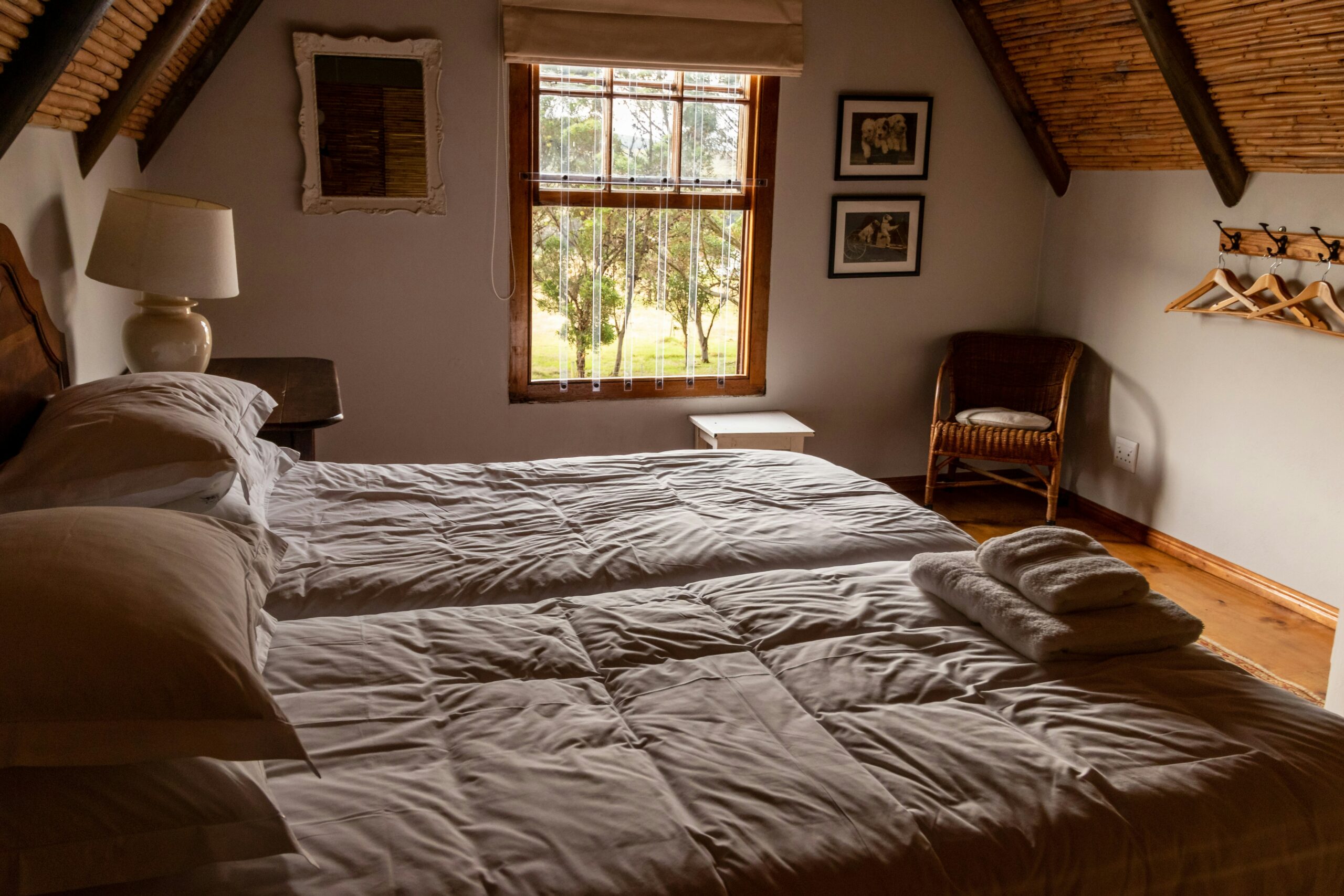 Side Tilt vs Vertical Murphy Beds